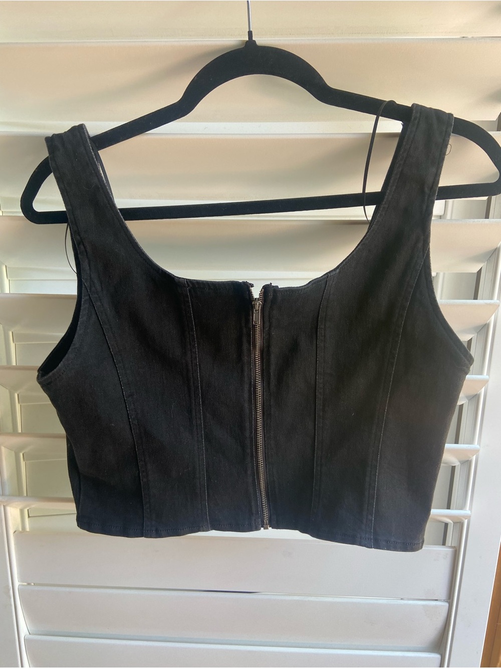 Black Studded Corset Crop Top - Women - Picture 3 of 3